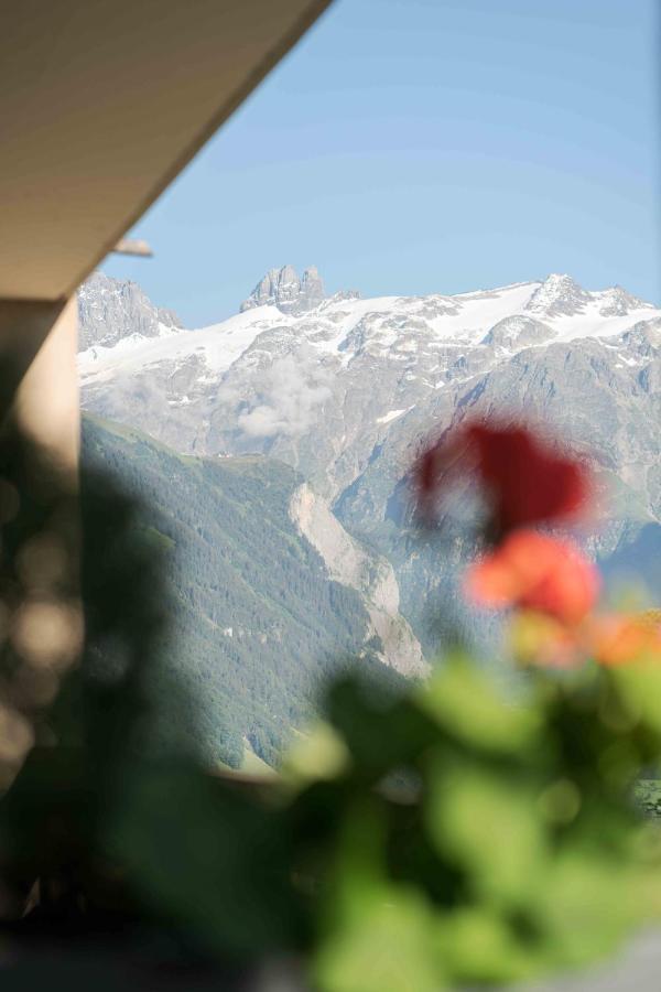 Villa Hundert Boutique Mountainscape Engelberg Bagian luar foto